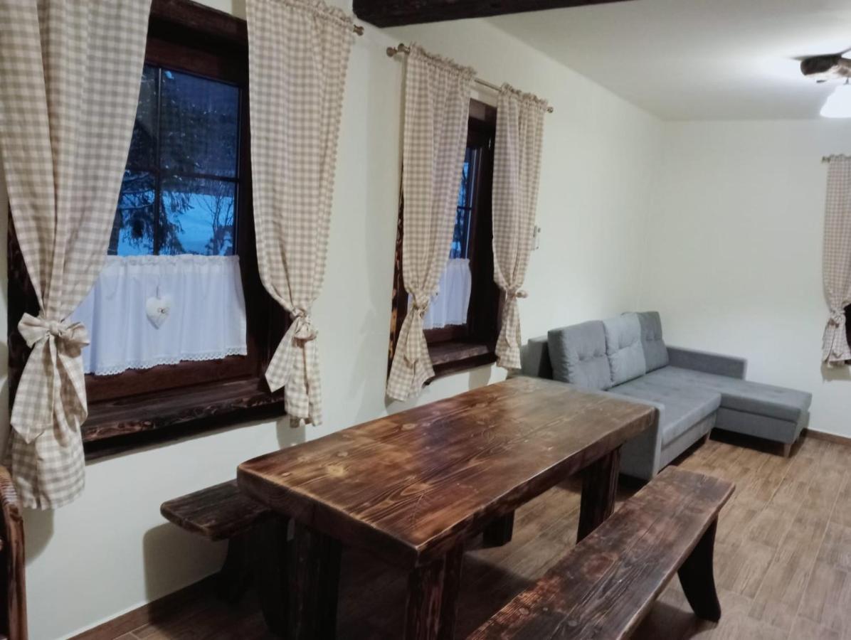 Zagroda Miodowa W Bieszczadach Apartment *